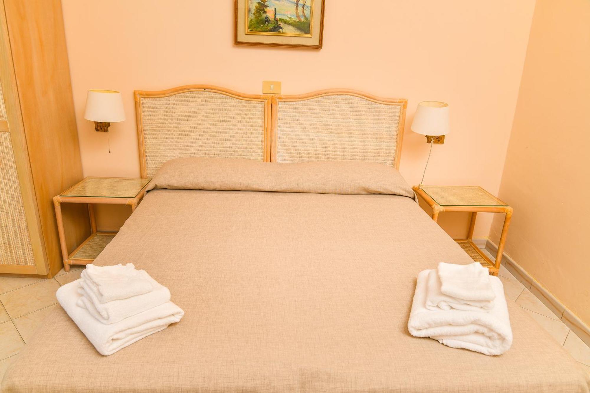 Hotel Maremonti Forio  Bilik gambar